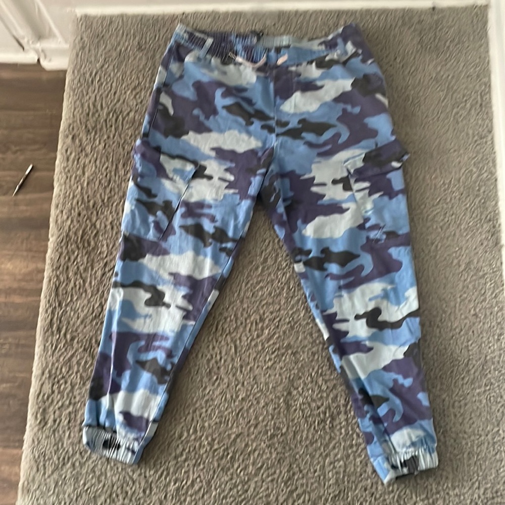 new blue camo pants, never worn